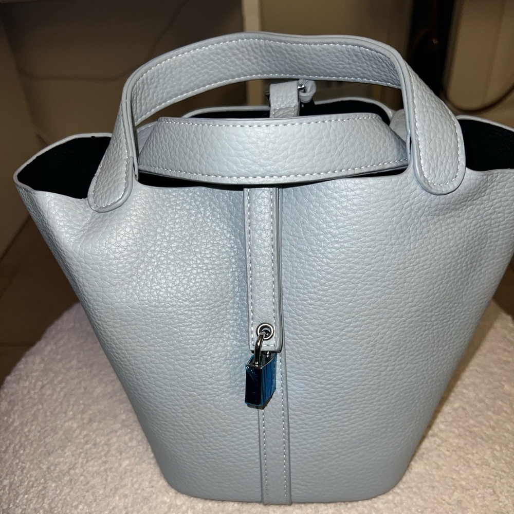 Elegant gray Leather Tote Bag